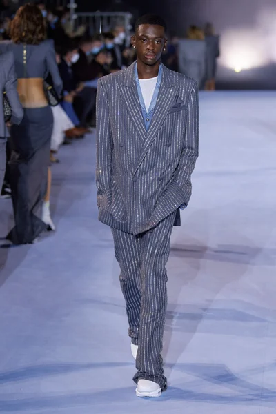Look 47